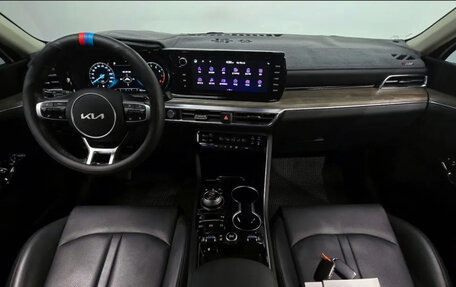 KIA K5, 2021 год, 2 300 000 рублей, 7 фотография