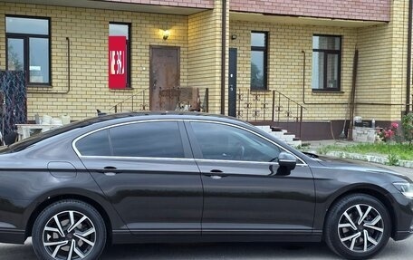 Volkswagen Passat B8 рестайлинг, 2020 год, 1 950 000 рублей, 5 фотография