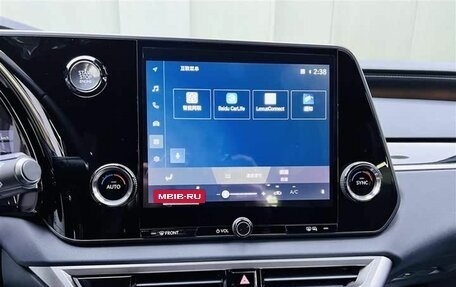 Lexus RX IV рестайлинг, 2025 год, 5 900 000 рублей, 10 фотография