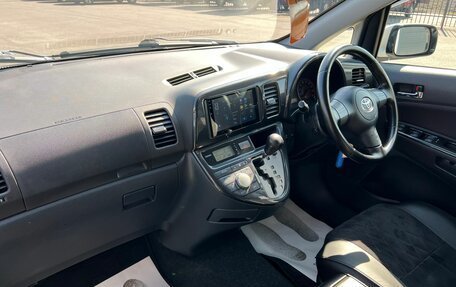 Toyota Wish II, 2006 год, 1 149 999 рублей, 13 фотография