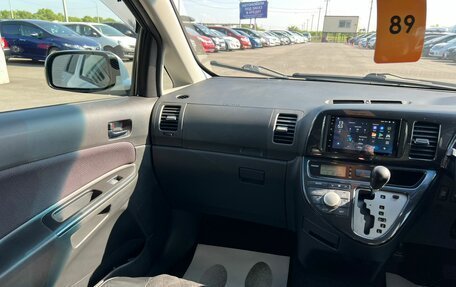 Toyota Wish II, 2006 год, 1 149 999 рублей, 14 фотография