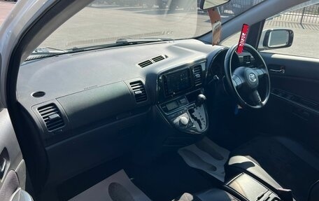 Toyota Wish II, 2006 год, 1 149 999 рублей, 12 фотография