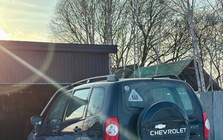 Chevrolet Niva I рестайлинг, 2018 год, 900 000 рублей, 6 фотография