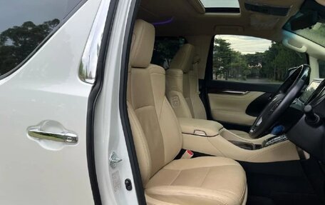 Toyota Alphard III, 2021 год, 3 980 000 рублей, 5 фотография