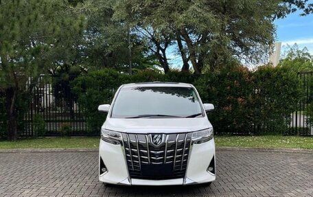Toyota Alphard III, 2021 год, 3 980 000 рублей, 2 фотография