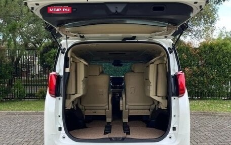 Toyota Alphard III, 2021 год, 3 980 000 рублей, 13 фотография