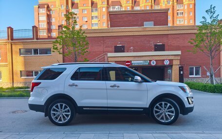 Ford Explorer VI, 2017 год, 2 670 000 рублей, 2 фотография