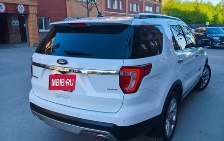 Ford Explorer VI, 2017 год, 2 670 000 рублей, 4 фотография
