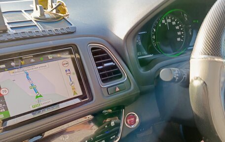 Honda Vezel, 2017 год, 1 900 000 рублей, 10 фотография