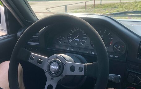 BMW 3 серия, 1986 год, 385 000 рублей, 9 фотография