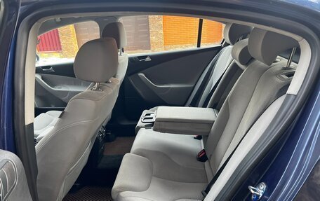Volkswagen Passat B6, 2006 год, 550 000 рублей, 16 фотография