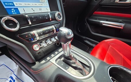 Ford Mustang VI рестайлинг, 2021 год, 2 370 013 рублей, 11 фотография