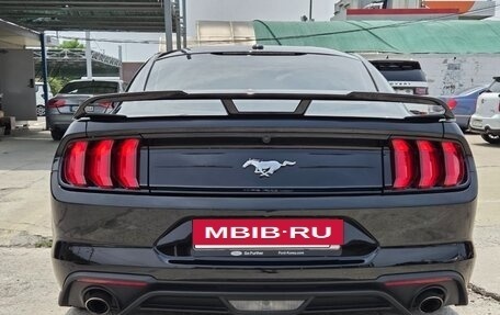 Ford Mustang VI рестайлинг, 2021 год, 2 370 013 рублей, 4 фотография