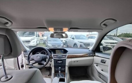 Mercedes-Benz E-Класс, 2011 год, 1 450 000 рублей, 5 фотография