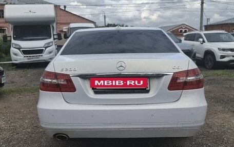 Mercedes-Benz E-Класс, 2011 год, 1 450 000 рублей, 4 фотография