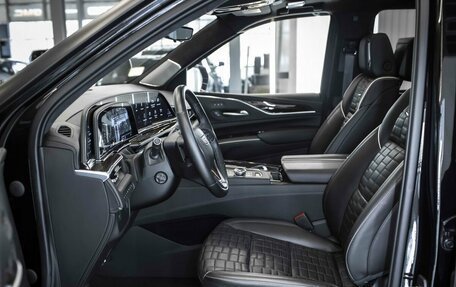 Cadillac Escalade V, 2022 год, 12 499 999 рублей, 12 фотография