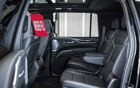 Cadillac Escalade V, 2022 год, 12 499 999 рублей, 18 фотография