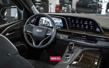 Cadillac Escalade V, 2022 год, 12 499 999 рублей, 26 фотография