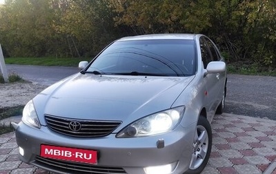Toyota Camry V40, 2004 год, 825 000 рублей, 1 фотография