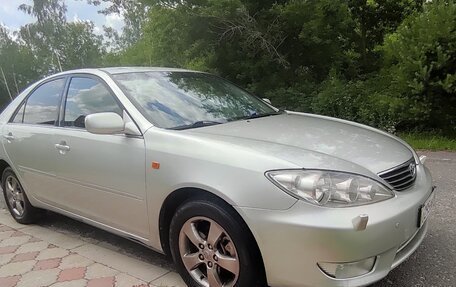 Toyota Camry V40, 2004 год, 825 000 рублей, 2 фотография