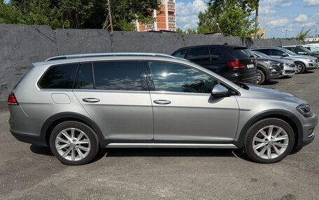 Volkswagen Golf VII, 2020 год, 2 800 000 рублей, 3 фотография