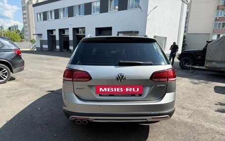 Volkswagen Golf VII, 2020 год, 2 800 000 рублей, 5 фотография