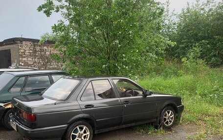 Nissan Sunny, 1992 год, 168 000 рублей, 1 фотография