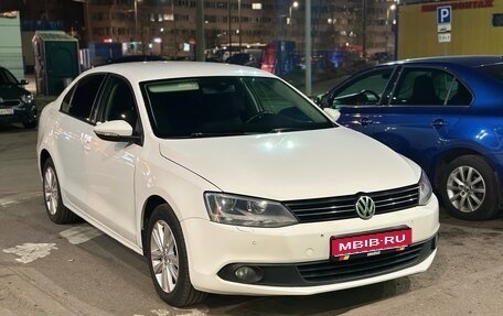 Volkswagen Jetta VI, 2013 год, 680 000 рублей, 1 фотография