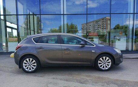 Opel Astra J, 2010 год, 400 000 рублей, 5 фотография
