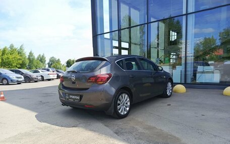 Opel Astra J, 2010 год, 400 000 рублей, 6 фотография