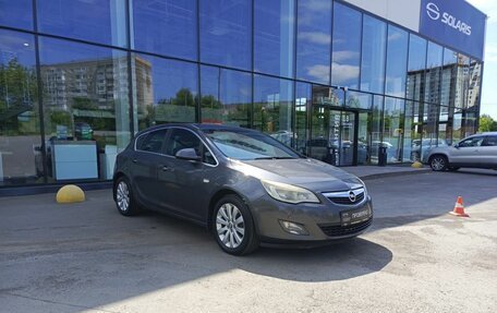 Opel Astra J, 2010 год, 400 000 рублей, 3 фотография