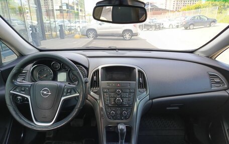 Opel Astra J, 2010 год, 400 000 рублей, 17 фотография