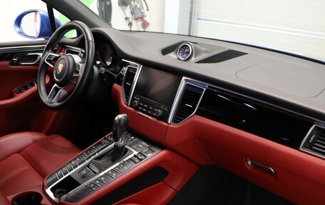 Porsche Macan I рестайлинг, 2016 год, 3 165 000 рублей, 7 фотография