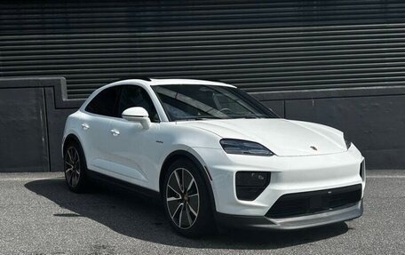 Porsche Macan, 2024 год, 10 875 000 рублей, 3 фотография