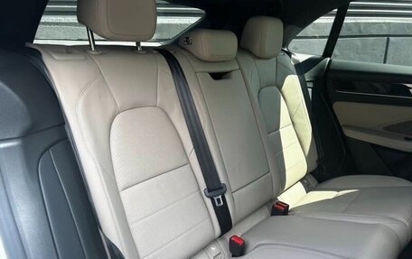 Porsche Macan, 2024 год, 10 875 000 рублей, 13 фотография