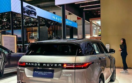 Land Rover Range Rover Evoque II, 2024 год, 6 999 500 рублей, 2 фотография