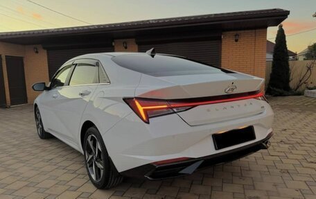 Hyundai Elantra, 2022 год, 1 650 000 рублей, 3 фотография