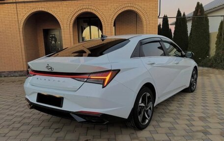 Hyundai Elantra, 2022 год, 1 650 000 рублей, 5 фотография