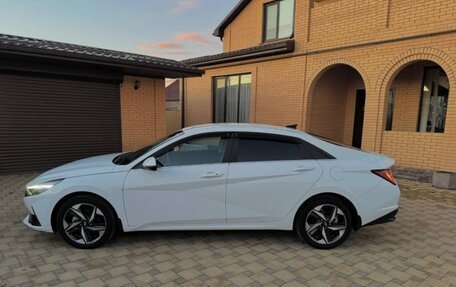 Hyundai Elantra, 2022 год, 1 650 000 рублей, 4 фотография