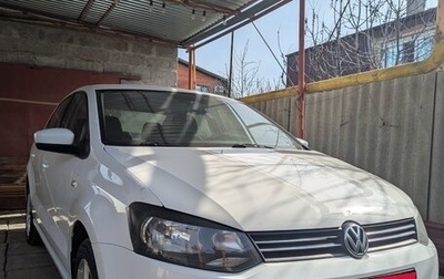 Volkswagen Polo VI (EU Market), 2011 год, 750 000 рублей, 1 фотография