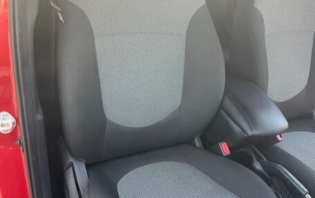 Hyundai Solaris II рестайлинг, 2013 год, 850 000 рублей, 16 фотография