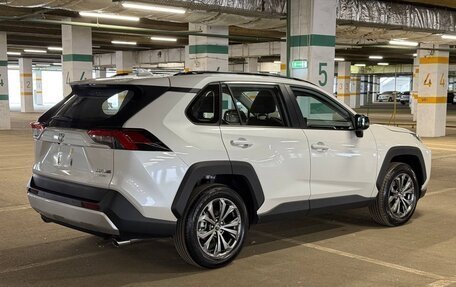 Toyota RAV4, 2024 год, 3 850 000 рублей, 6 фотография