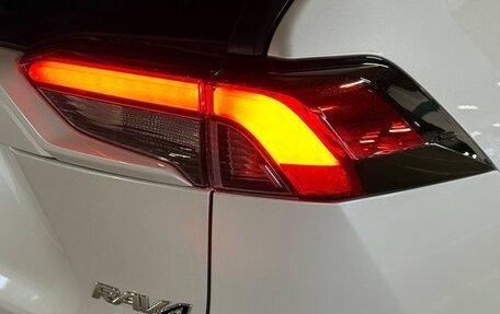 Toyota RAV4, 2024 год, 3 850 000 рублей, 14 фотография