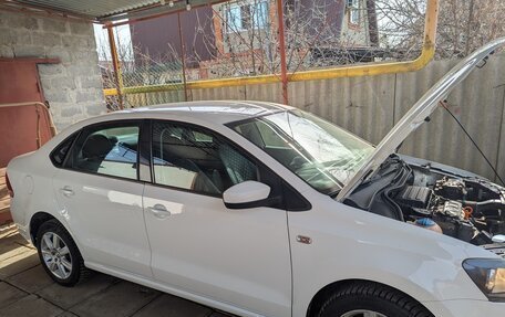 Volkswagen Polo VI (EU Market), 2011 год, 750 000 рублей, 3 фотография
