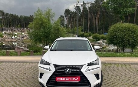 Lexus NX I, 2018 год, 3 450 000 рублей, 4 фотография