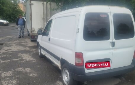 Peugeot Partner II рестайлинг 2, 2011 год, 290 000 рублей, 2 фотография