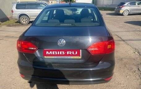 Volkswagen Jetta VI, 2013 год, 800 000 рублей, 2 фотография