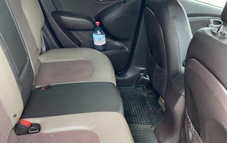 Hyundai ix35 I рестайлинг, 2011 год, 1 250 000 рублей, 12 фотография