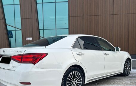 Toyota Crown, 2019 год, 3 290 000 рублей, 3 фотография