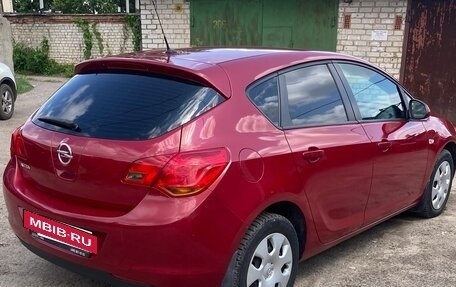 Opel Astra J, 2010 год, 610 000 рублей, 3 фотография